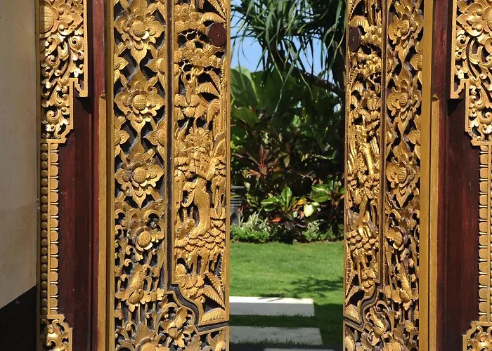 Dikebun Villa *