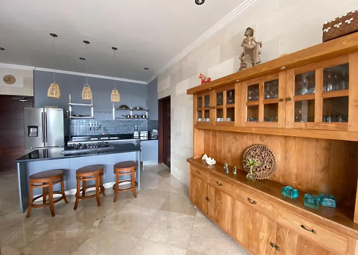 Dikebun Villa *