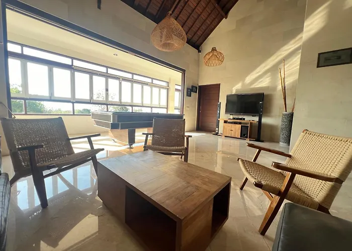 Dikebun Villa